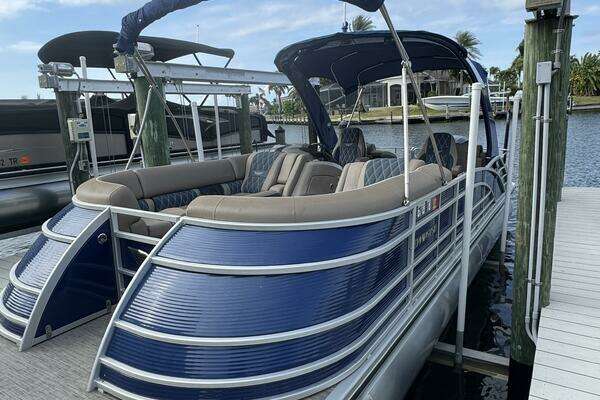 25-ft-Bennington-2021--Bennington Cape Coral Florida United States  yacht for sale