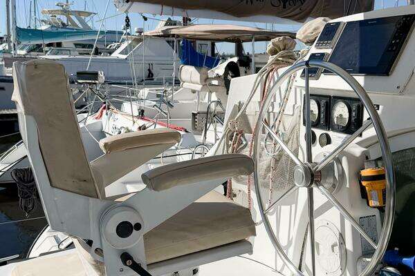 Lagoon 380S Yacht For Sale
