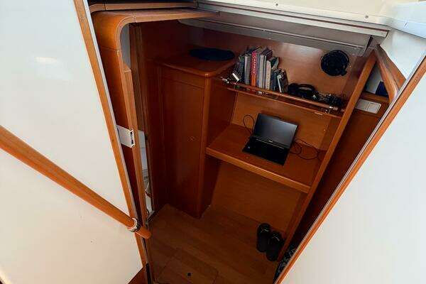 Lagoon 380S Yacht For Sale