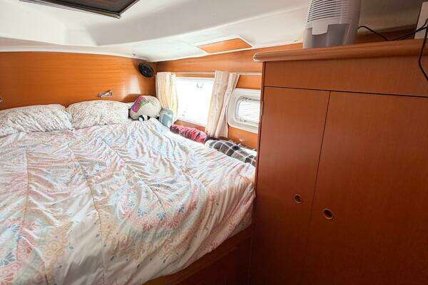 Lagoon 380S Yacht For Sale