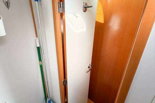 Lagoon 380S Yacht For Sale