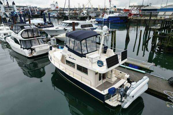 2006 Mainship 34
