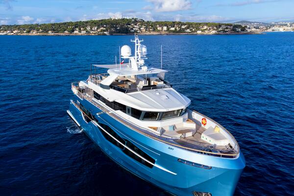RAY 107ft Numarine Yacht For Sale