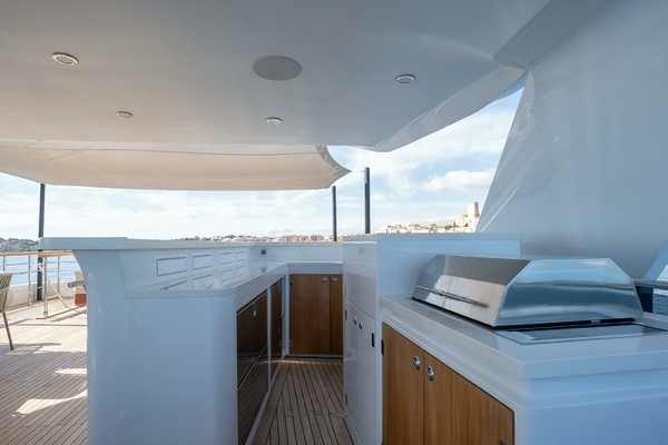 RAY 107ft Numarine Yacht For Sale