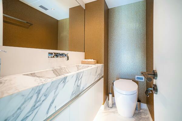 RAY 107ft Numarine Yacht For Sale