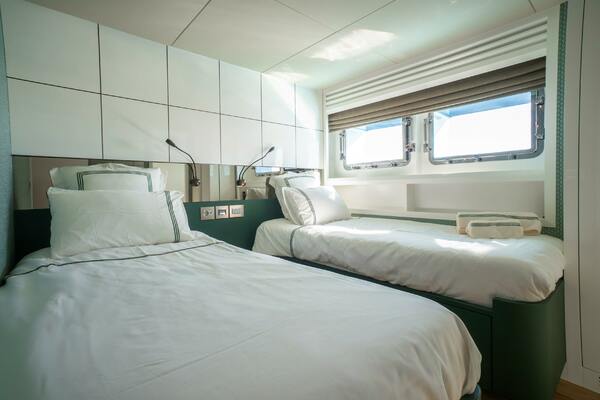 RAY 107ft Numarine Yacht For Sale