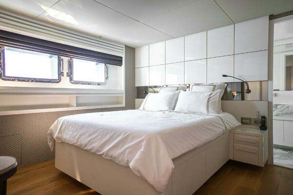 RAY 107ft Numarine Yacht For Sale