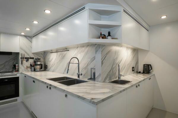 RAY 107ft Numarine Yacht For Sale