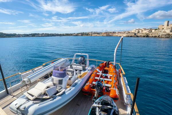 RAY 107ft Numarine Yacht For Sale