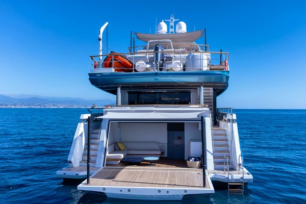 RAY 107ft Numarine Yacht For Sale