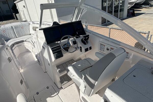 28ft Sea Fox Yacht For Sale