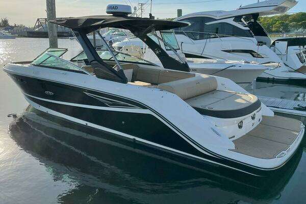 2021 Sea Ray 28
