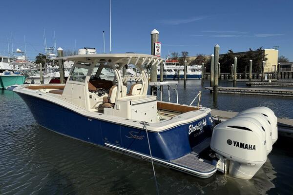 Electric Arc 35ft Scout Yacht For Sale