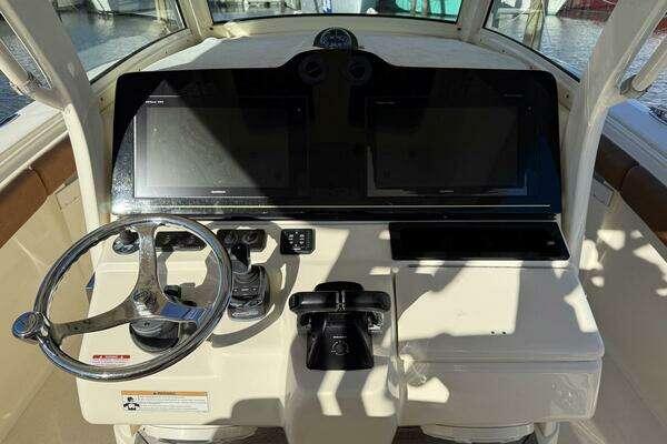 Scout 350 LXF Yacht For Sale