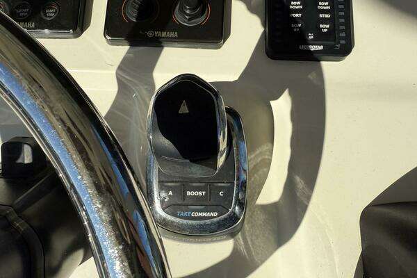 Scout 350 LXF Yacht For Sale