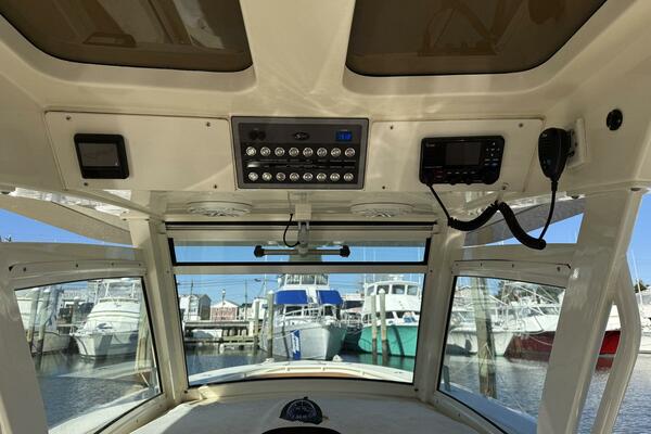 Electric Arc 35ft Scout Yacht For Sale