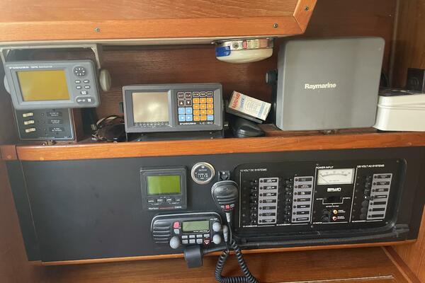 38ft Irwin Yacht For Sale