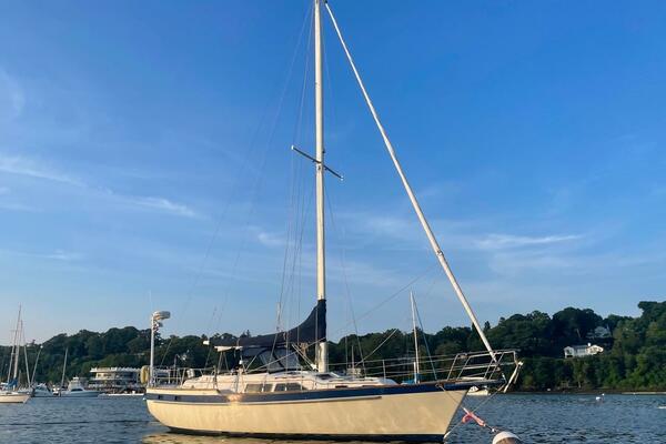38ft Irwin Yacht For Sale