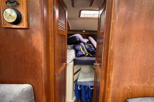 38ft Irwin Yacht For Sale