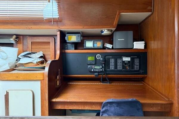 38ft Irwin Yacht For Sale