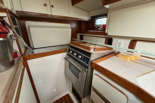 38ft Irwin Yacht For Sale