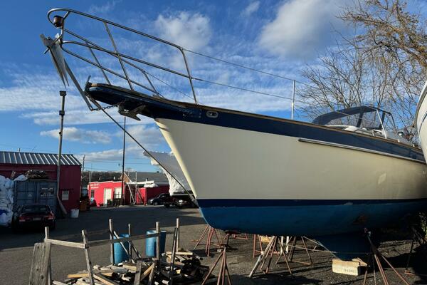 38ft Irwin Yacht For Sale
