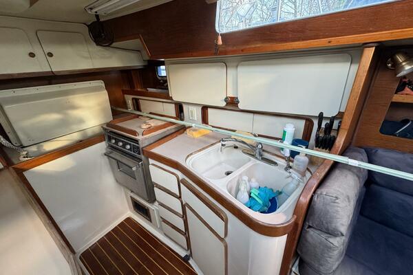 38ft Irwin Yacht For Sale