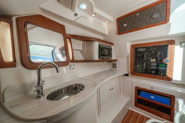 Grady-White Freedom 375 Yacht For Sale