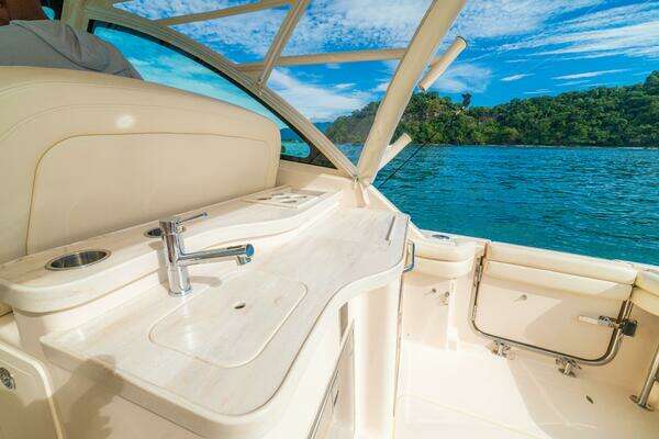 Grady-White Freedom 375 Yacht For Sale