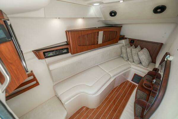 Grady-White Freedom 375 Yacht For Sale