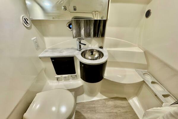 Hoody 37ft Formula Yacht For Sale