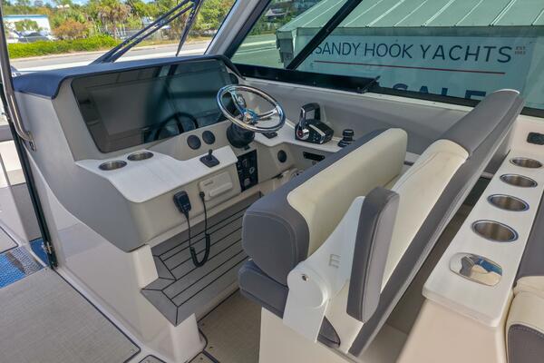 36ft Regal Yacht For Sale