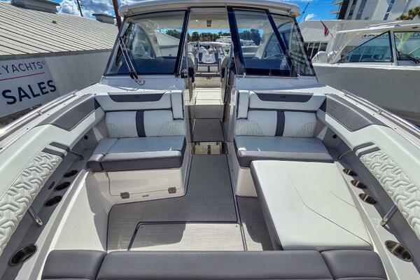 36ft Regal Yacht For Sale