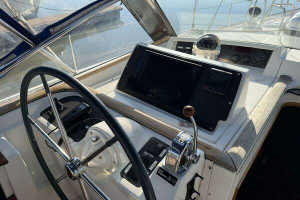 Beneteau 57 Center Cockpit Yacht For Sale