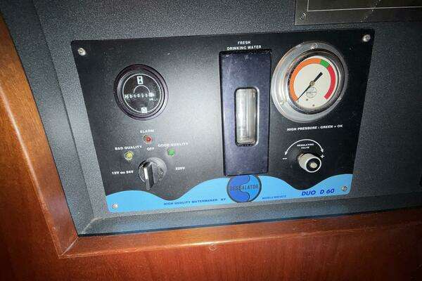 Beneteau 57 Center Cockpit Yacht For Sale