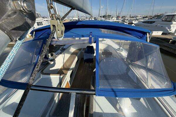 Beneteau 57 Center Cockpit Yacht For Sale