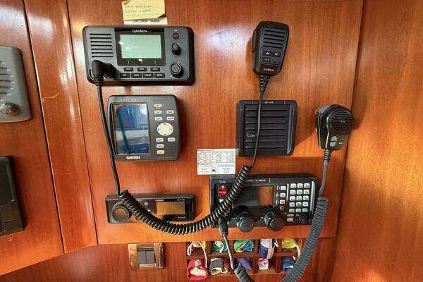 Beneteau 57 Center Cockpit Yacht For Sale