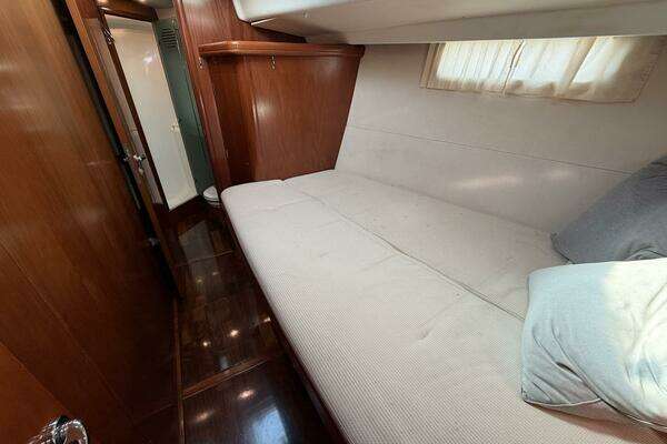 Beneteau 57 Center Cockpit Yacht For Sale