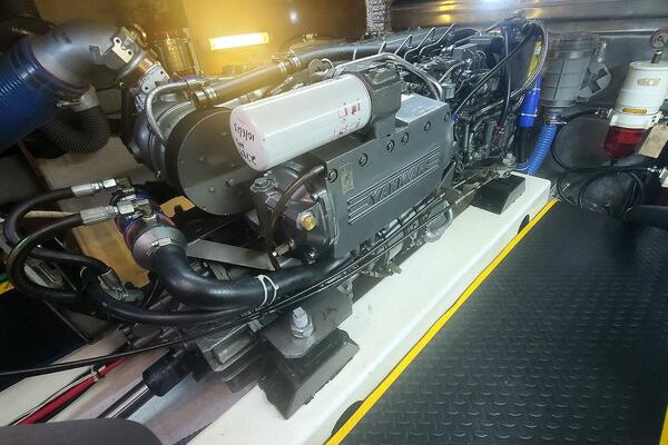 Kissed Some Frogs 42ft Beneteau Yacht For Sale