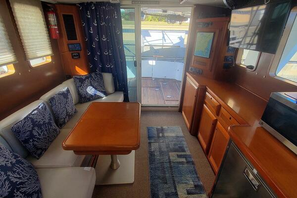 Kissed Some Frogs 42ft Beneteau Yacht For Sale