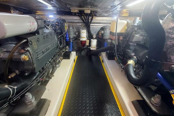 Kissed Some Frogs 42ft Beneteau Yacht For Sale