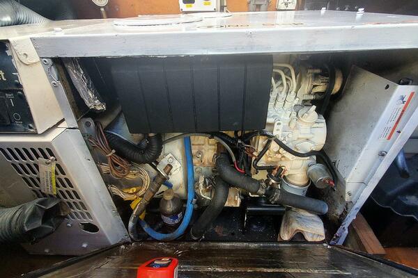 Kissed Some Frogs 42ft Beneteau Yacht For Sale