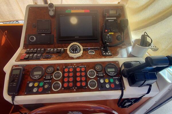 Kissed Some Frogs 42ft Beneteau Yacht For Sale