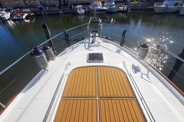 Kissed Some Frogs 42ft Beneteau Yacht For Sale