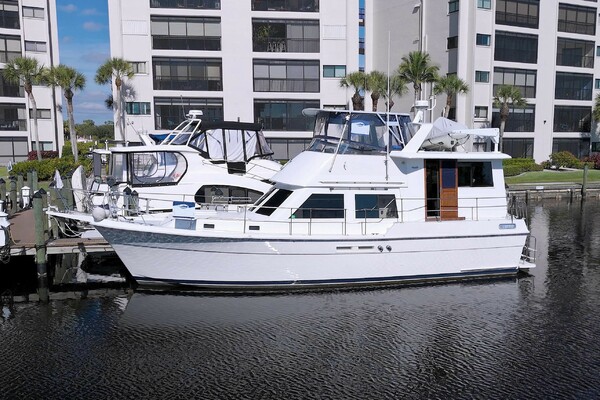 Moonlighter 44ft Gulfstar Yacht For Sale