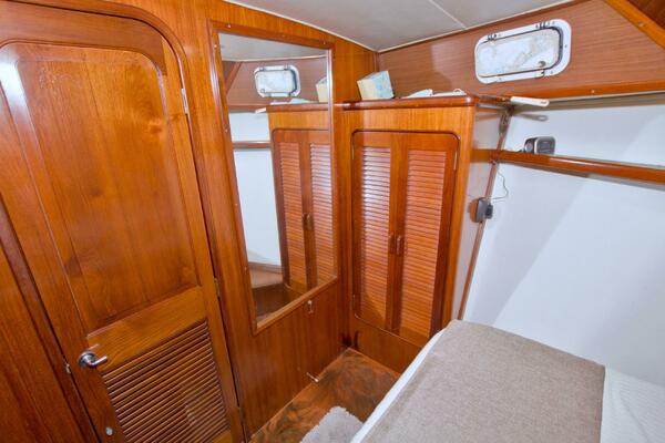 Moonlighter 44ft Gulfstar Yacht For Sale