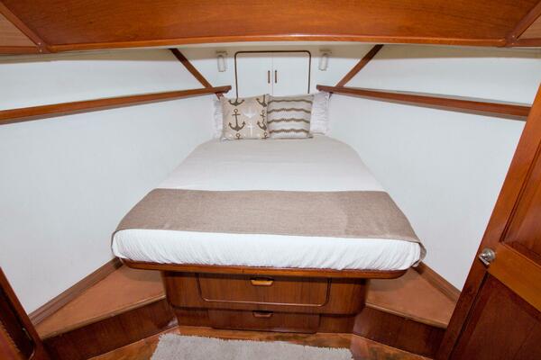Moonlighter 44ft Gulfstar Yacht For Sale