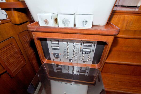 Moonlighter 44ft Gulfstar Yacht For Sale