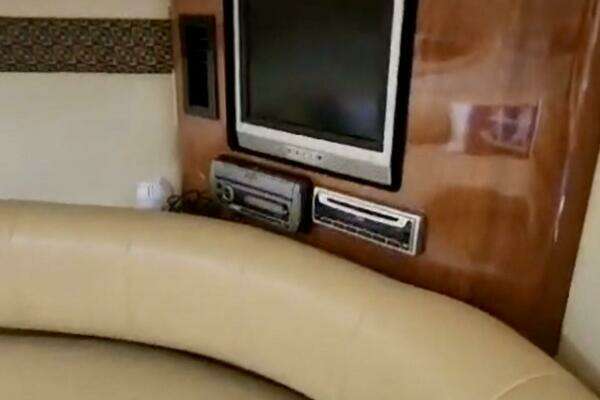 Photo of the 2006 Monterey 298SC