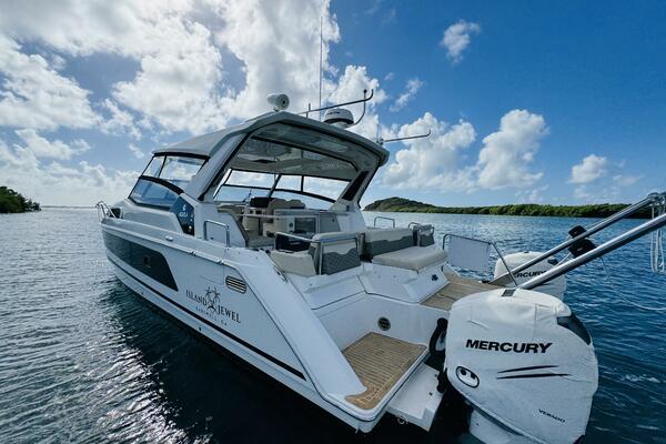 Island Jewel 36ft Aquila Yacht For Sale
